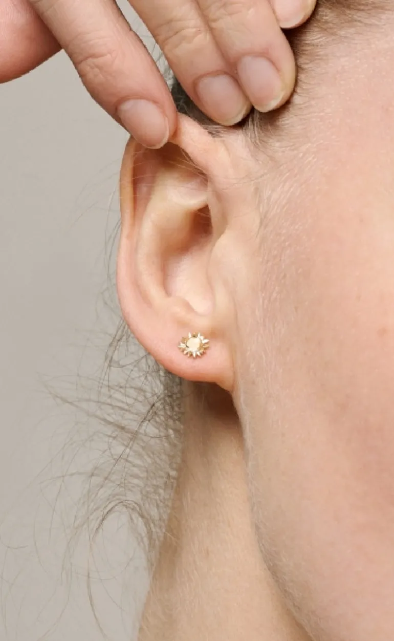ENAMEL Copenhagen Øreringe - Studs Small Sunshine - Daisy
