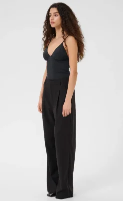 Gestuz Top - Cami - Black