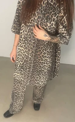 Global Funk Kjole - Mira-G - Leopard Mist