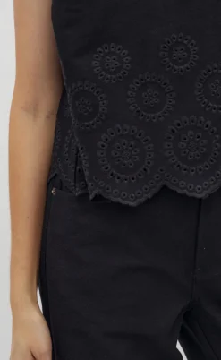 Global Funk Top - Rihne Scallop-G - Black
