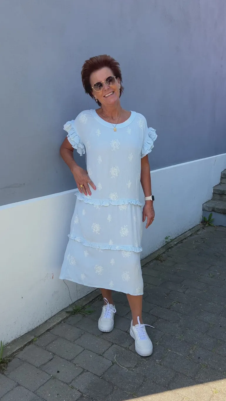Ina Copenhagen Kjole - Dalila - Light Blue / White Embroidery