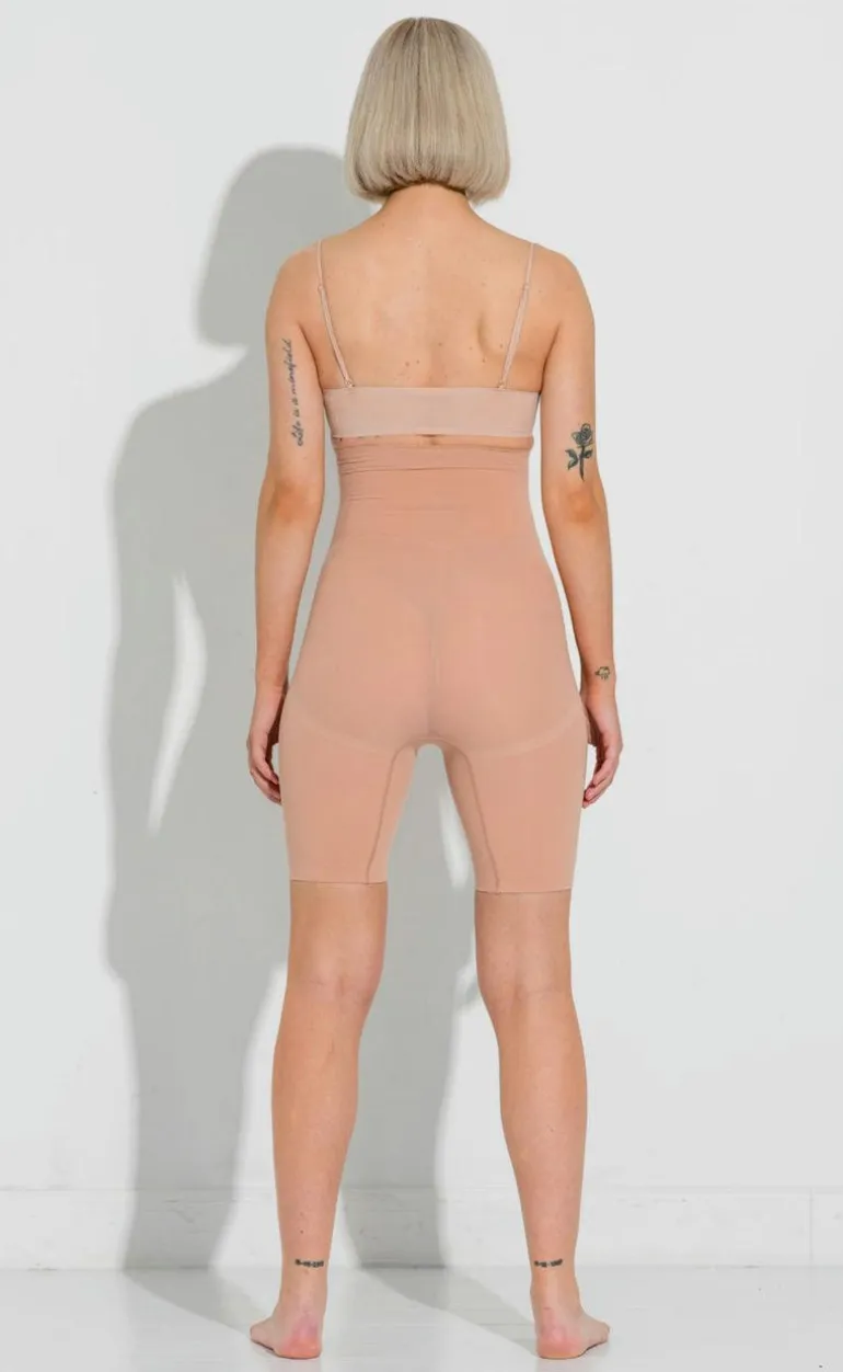 Lykkeland Ateliér Shorts - Shaping Alturra - Tan