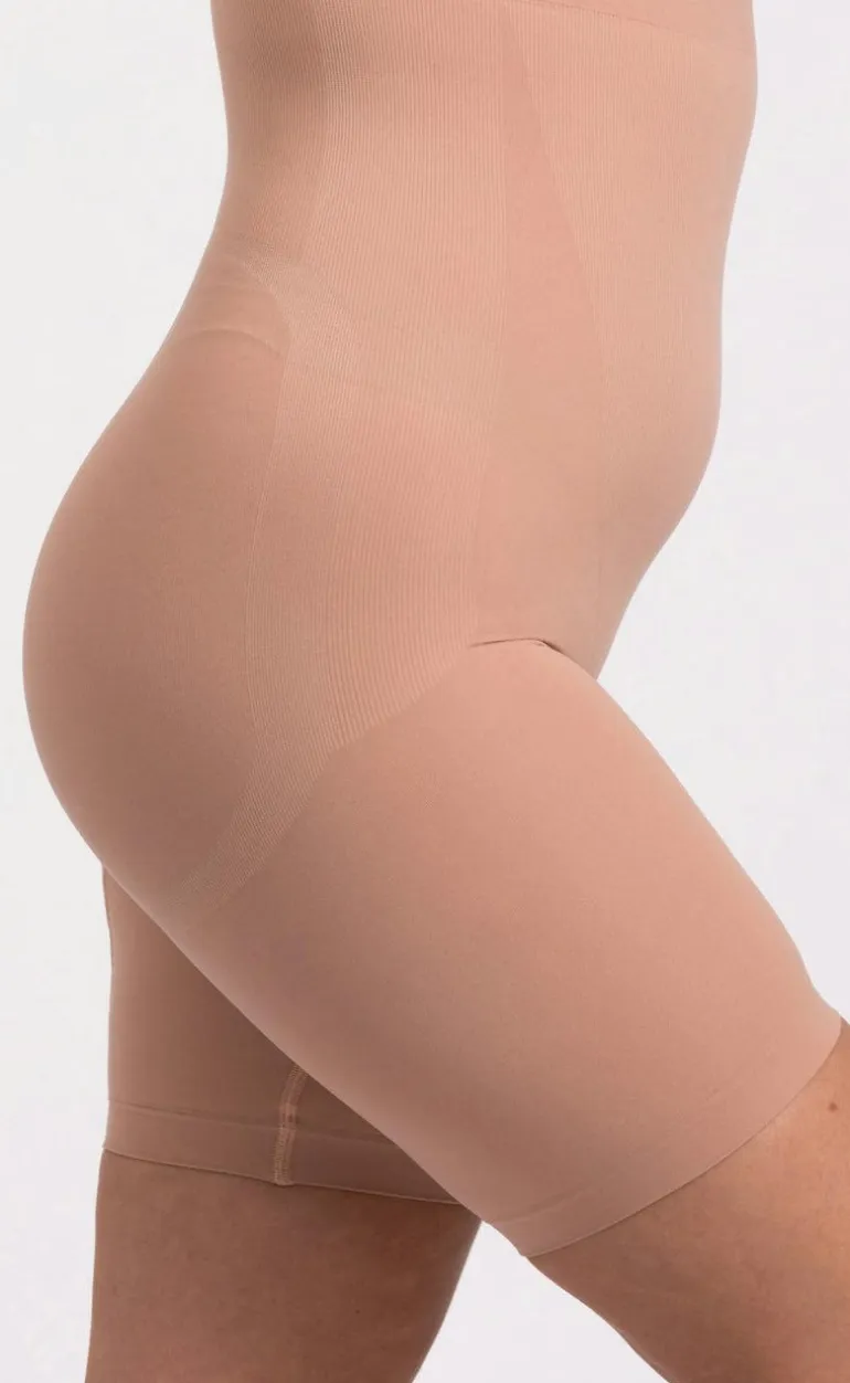 Lykkeland Ateliér Shorts - Shaping Alturra - Tan