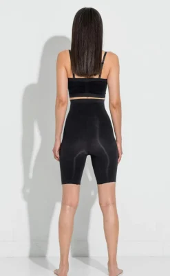 Lykkeland Ateliér Shorts - Shaping Alturra - Black