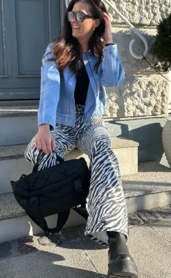 Moves Jeans - Adanna Zebra - Black