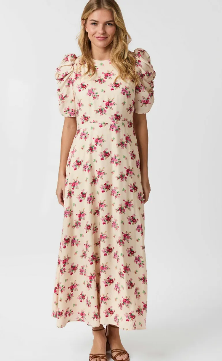 Neo Noir Kjole - Benuti Amazing - Light Pink