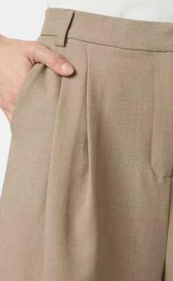 Neo Noir Shorts - Nika Structure - Dark Taupe