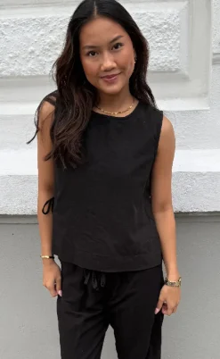 Neo Noir Top - Svetlana Linen - Black