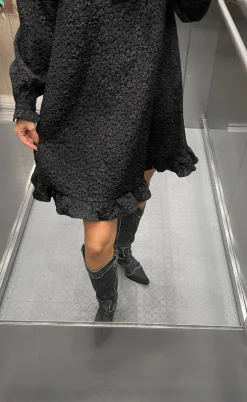 Noella Kjole - Reno Ruby Ruffle - Black