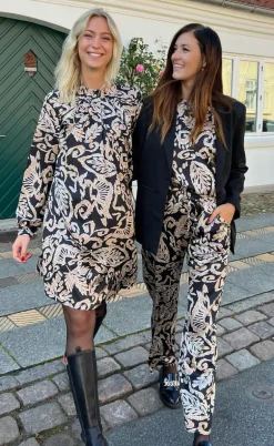 Say INA Copenhagen Bluse - Chili - Brown Leaf