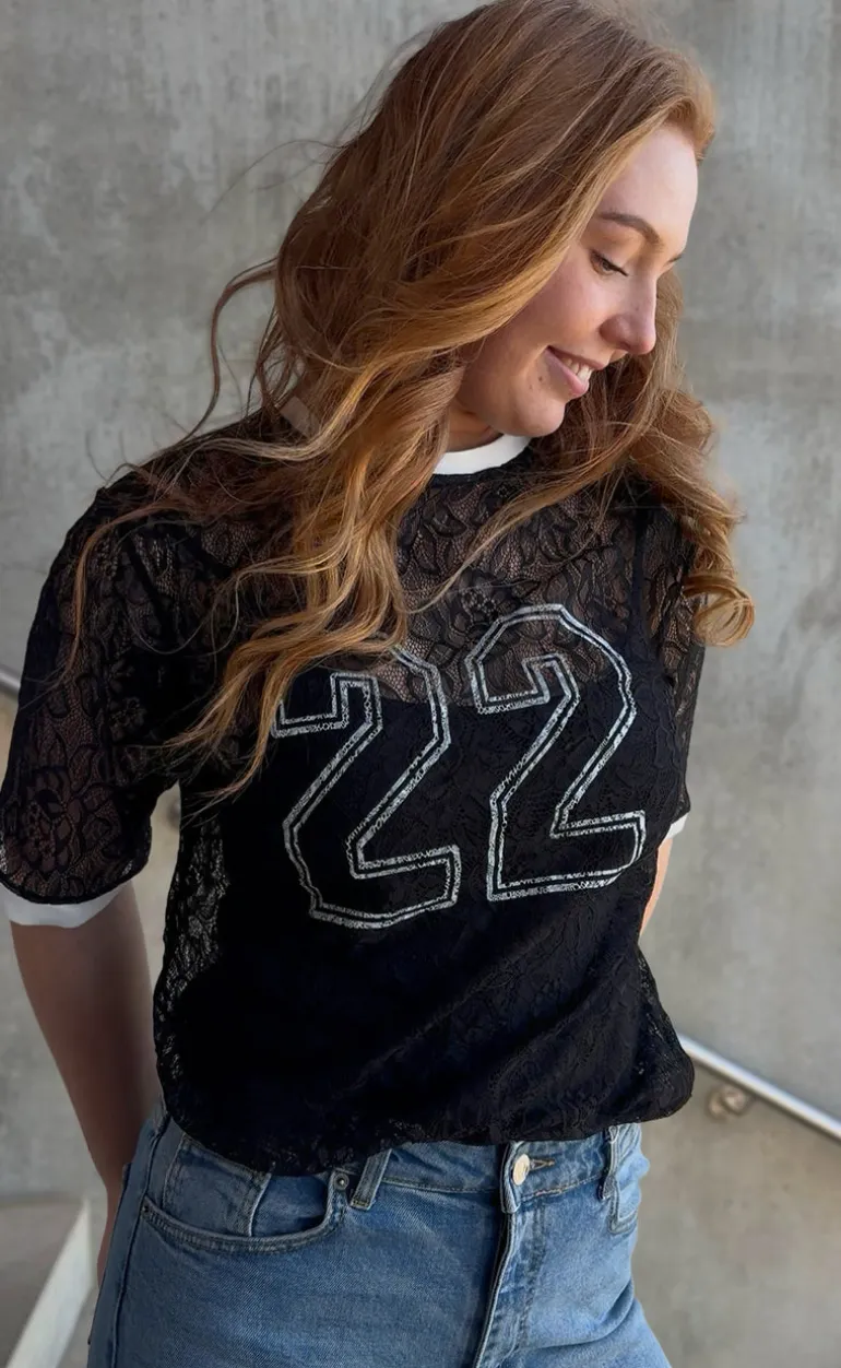 Say INA Copenhagen Bluse - Susanna Football - Black Lace (vendbar)