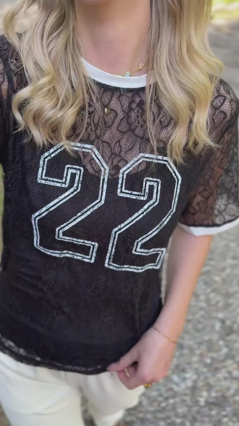 Say INA Copenhagen Bluse - Susanna Football - Black Lace (vendbar)