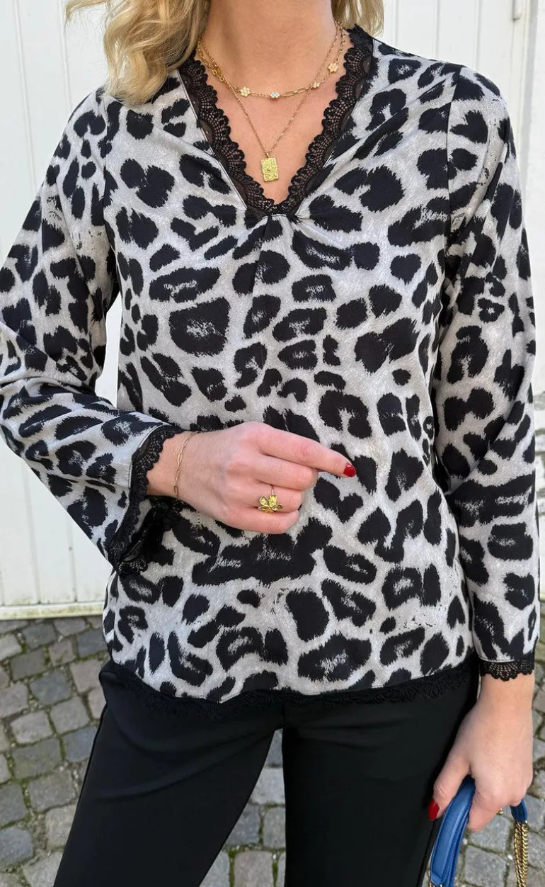 Say INA Copenhagen Bluse - Safina - Grey Leopard