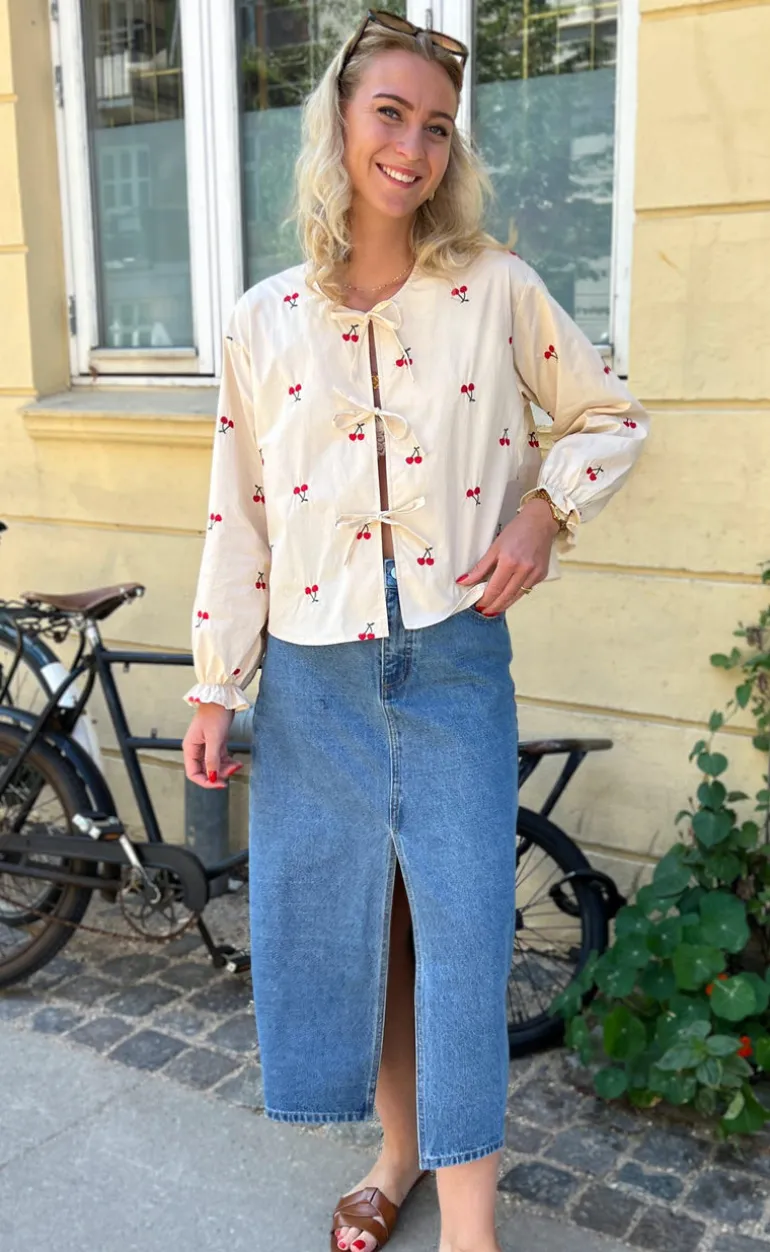 Say INA Copenhagen Bluse - Leonora - Off White W. Cherry