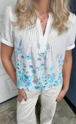Say INA Copenhagen Bluse - Nina - Off White W. Blue Flowers
