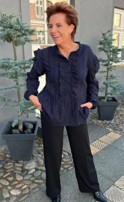 Say INA Copenhagen Bluse - Frida - Navy Blue Broderie Anglaise