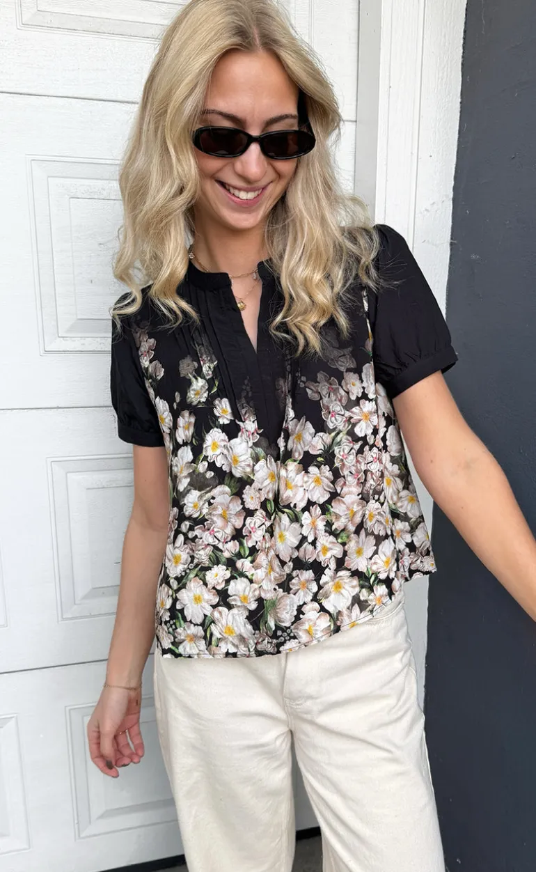 Say INA Copenhagen Bluse - Nina - Black W. Flowers