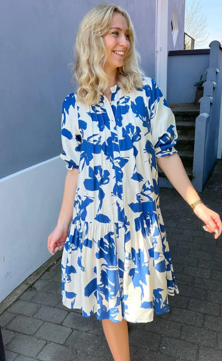 Say INA Copenhagen Kjole - Anja - White / Blue Flower