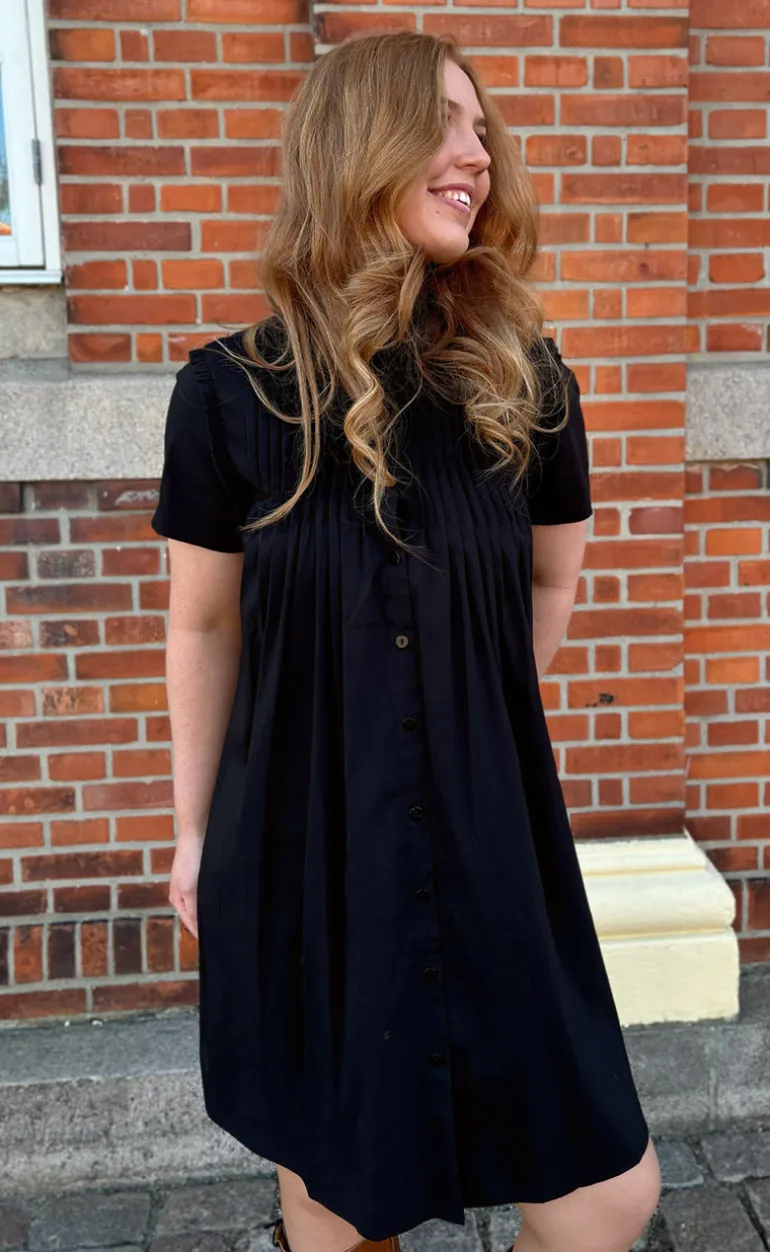 Say INA Copenhagen Kjole - Loui Summer - Black