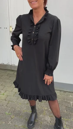Say INA Copenhagen Kjole - Pia - Black W. Gold Buttons