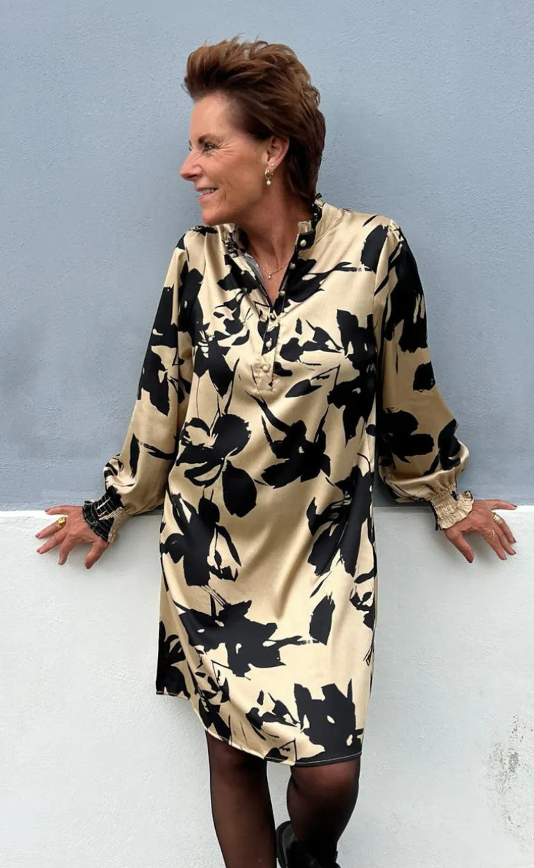 Say INA Copenhagen Kjole - Augusta - Camel / Black Flower