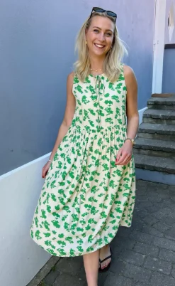 Say INA Copenhagen Kjole - Heidi - White/Green Flowers