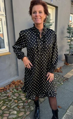 Say INA Copenhagen Kjole - Pia - Black W. Green Dots