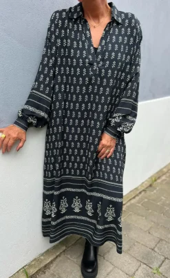 Say INA Copenhagen Kjole - Camma - Black W. Print