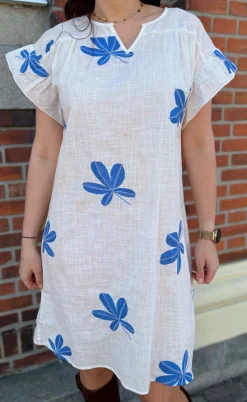 Say INA Copenhagen Kjole - Emma - Blue Leaf Embroidery