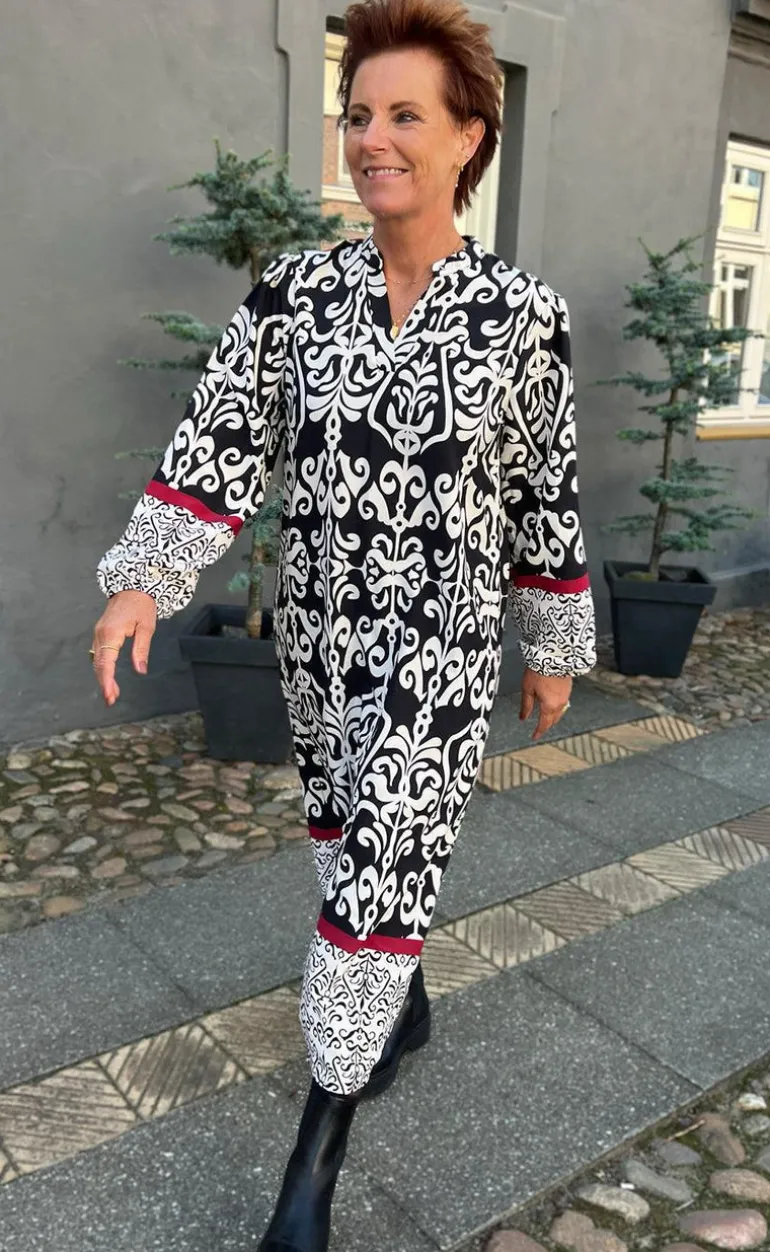 Say INA Copenhagen Kjole - Tia - Black W. White Print