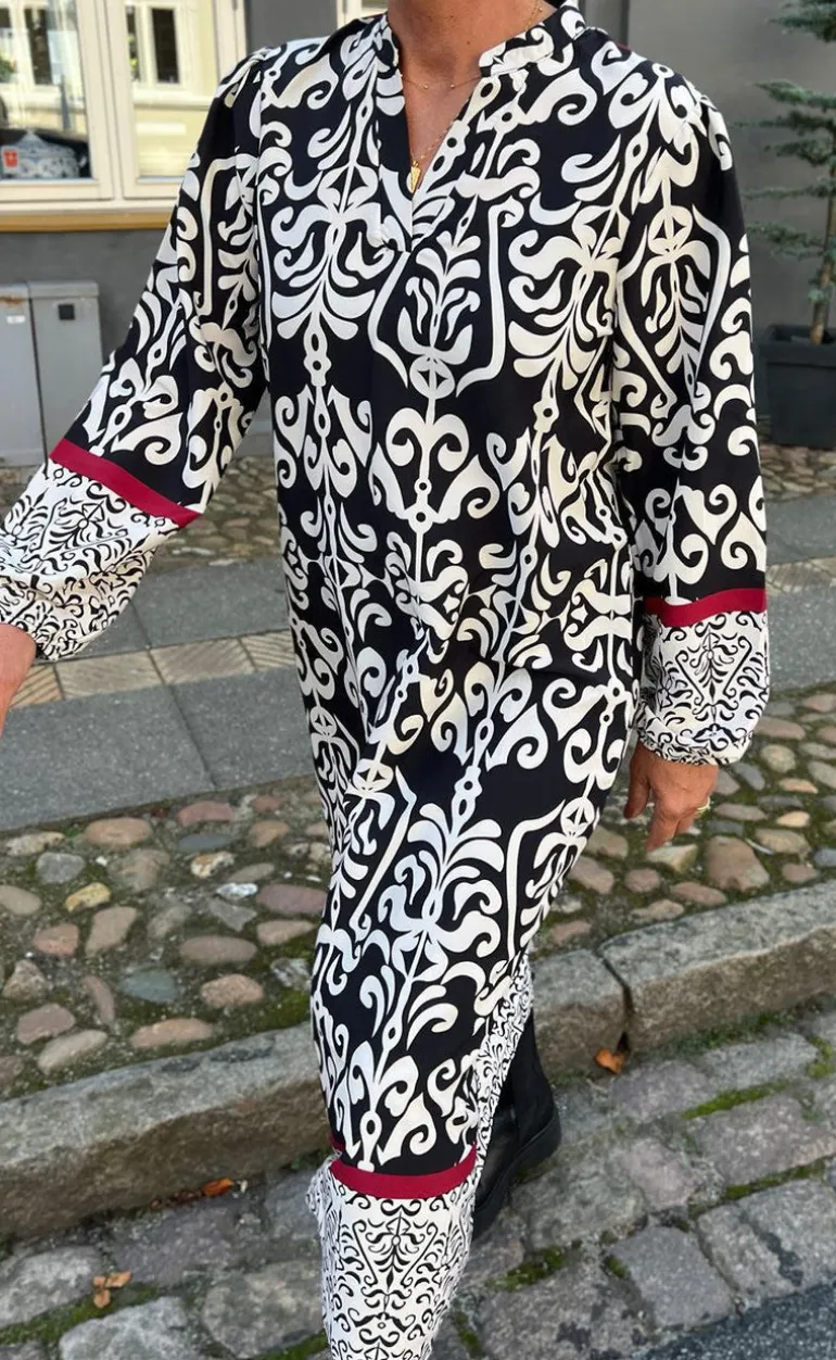 Say INA Copenhagen Kjole - Tia - Black W. White Print