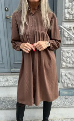 Say INA Copenhagen Kjole - Loui - Brown