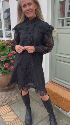 Say INA Copenhagen Kjole - Pia Lace - Black