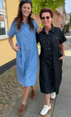Say INA Copenhagen Kjole - Detia Summer - Light Blue Denim