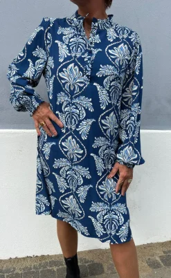Say INA Copenhagen Kjole - Augusta - Navy Blue Paisley