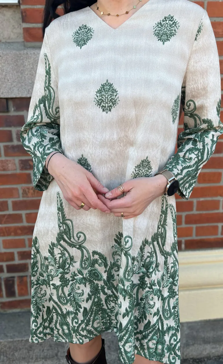 Say INA Copenhagen Kjole - Arianna - Green Paisley