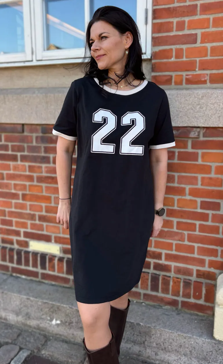 Say INA Copenhagen Kjole - Alva Football - Black W. Off White