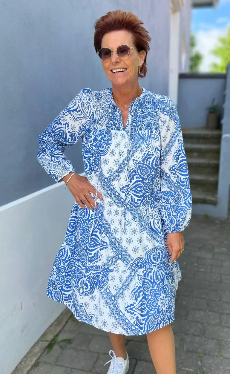 Say INA Copenhagen Kjole - Vanessa - White / Blue Paisley