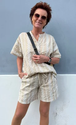 Say INA Copenhagen Shorts - Erica - Camel/White Embroidery
