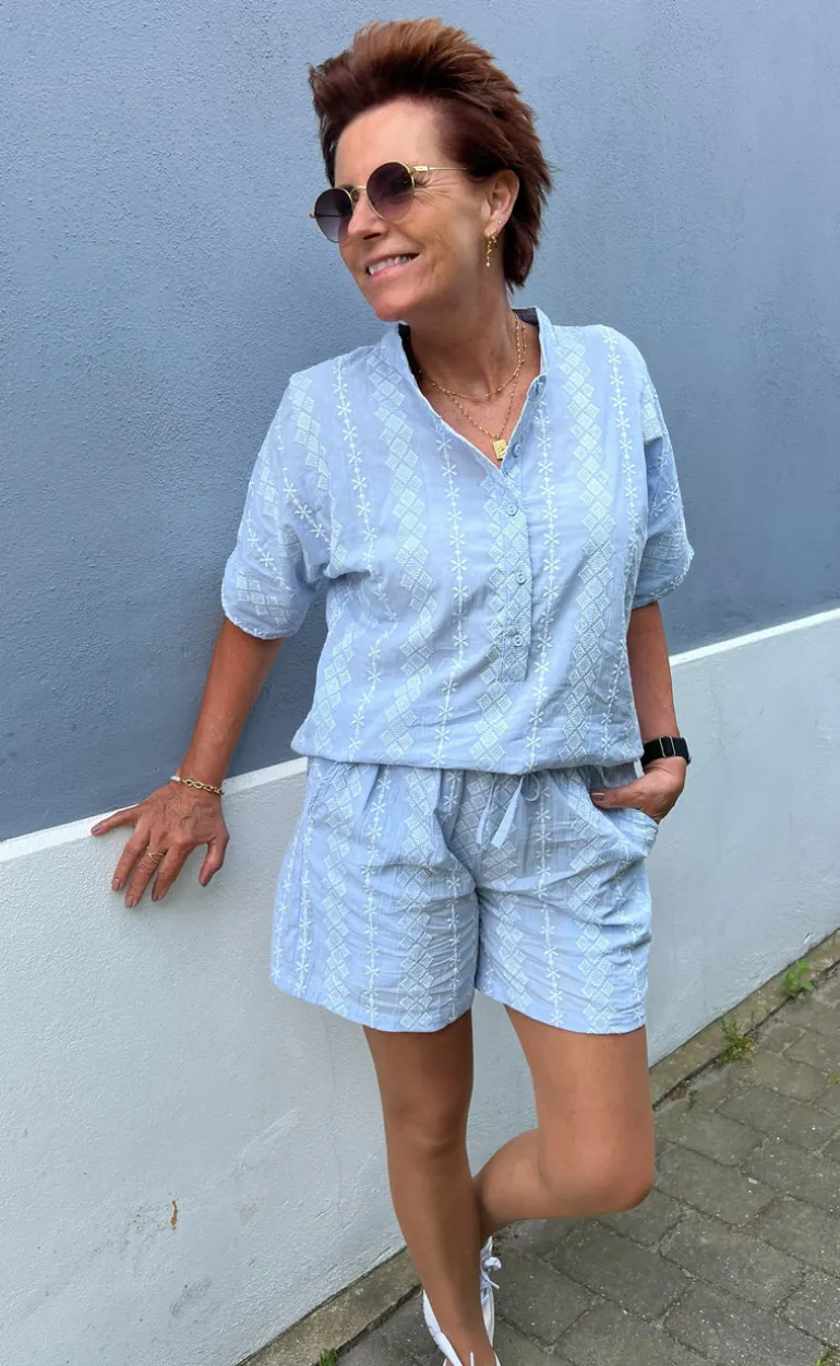 Say INA Copenhagen Skjorte - Erica - Blue/White Embroidery
