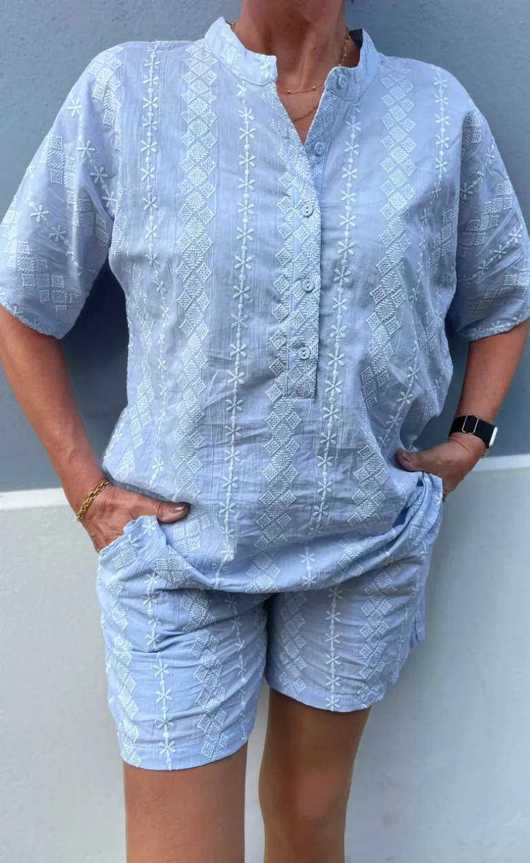 Say INA Copenhagen Skjorte - Erica - Blue/White Embroidery