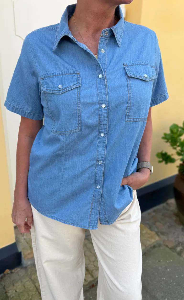 Say INA Copenhagen Skjorte - Detia Summer - Light Blue Denim