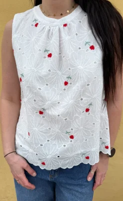 Say INA Copenhagen Top - Silja - White Lace W. Embroidery Flowers