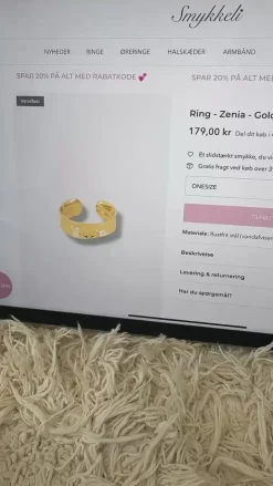 Smykkeli Copenhagen Ring - Zenia - Gold Colour