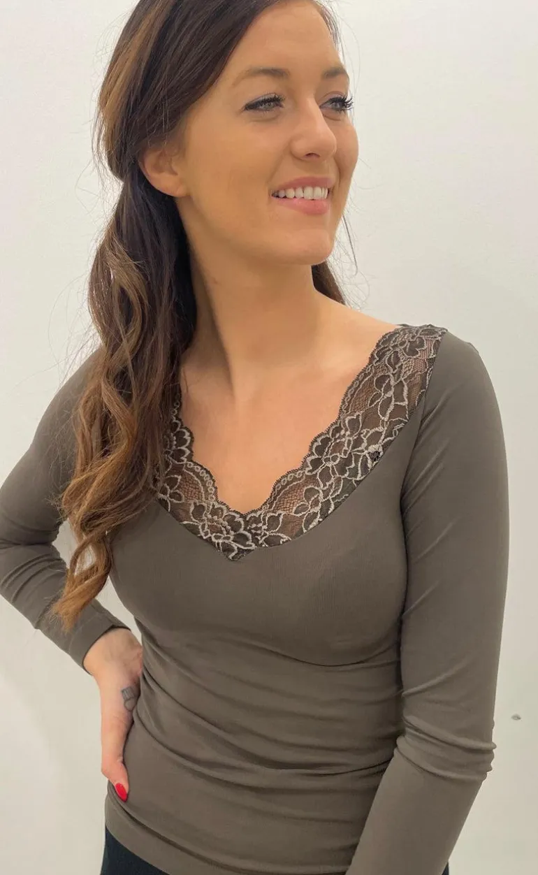Tim & Simonsen Bluse - Belen V-Lace - Caffe