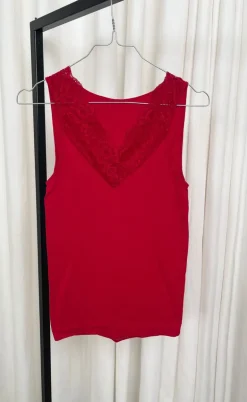 Tim & Simonsen Top - Belen V-Lace - Rosso (vendbar)